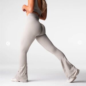 NVGTN Driftwood Harmony Ribbed Seamless Flare Leggings
